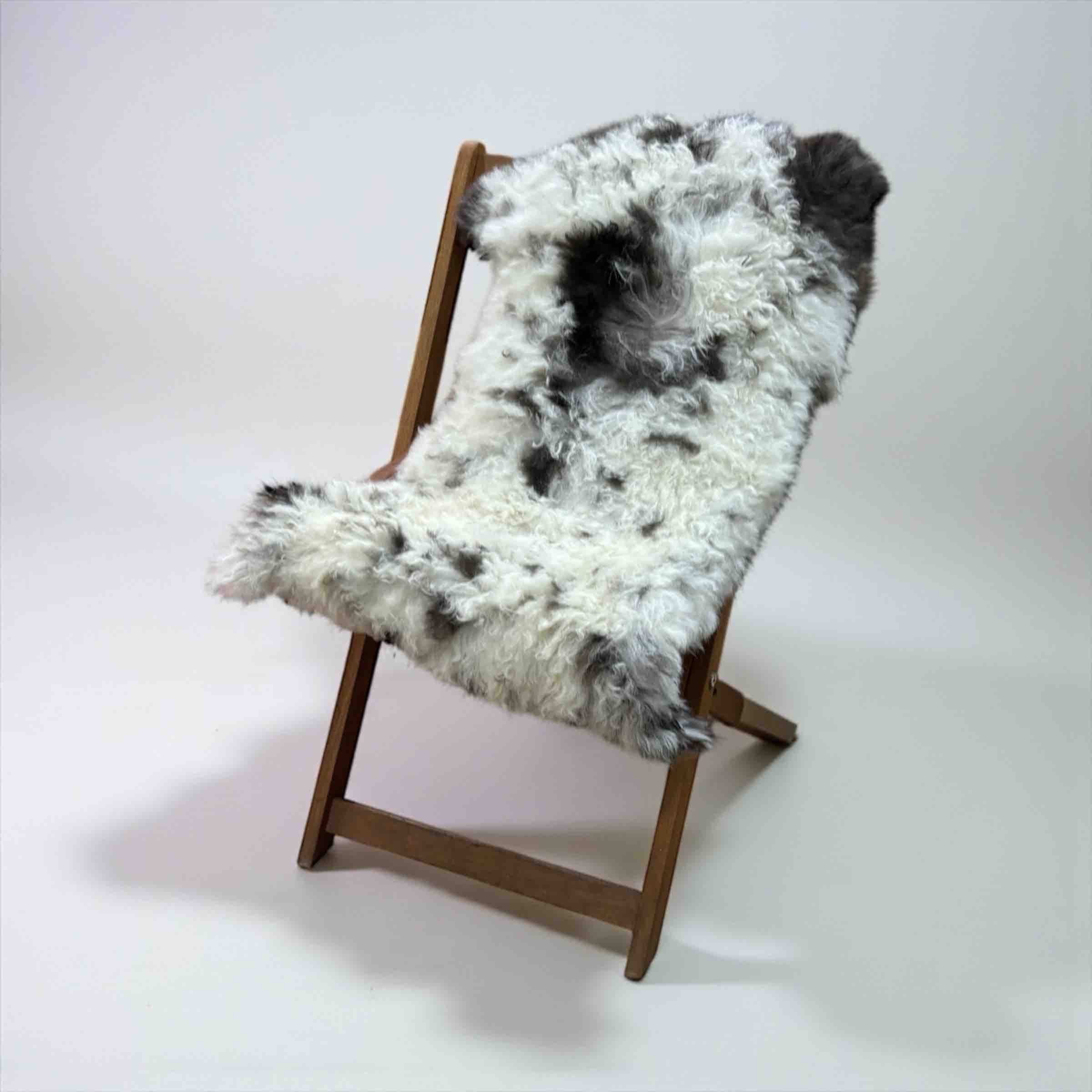 Small Jacob Sheep sheepskin rug