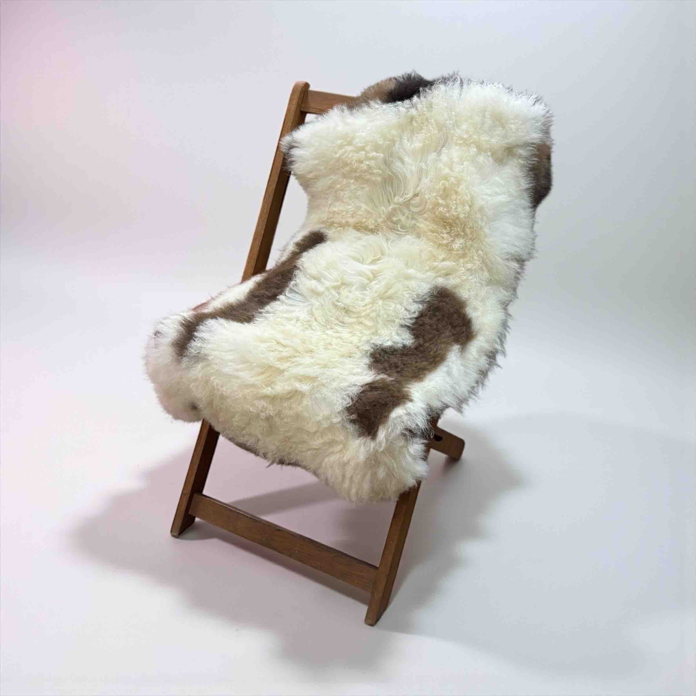 Small Jacob Sheep sheepskin rug