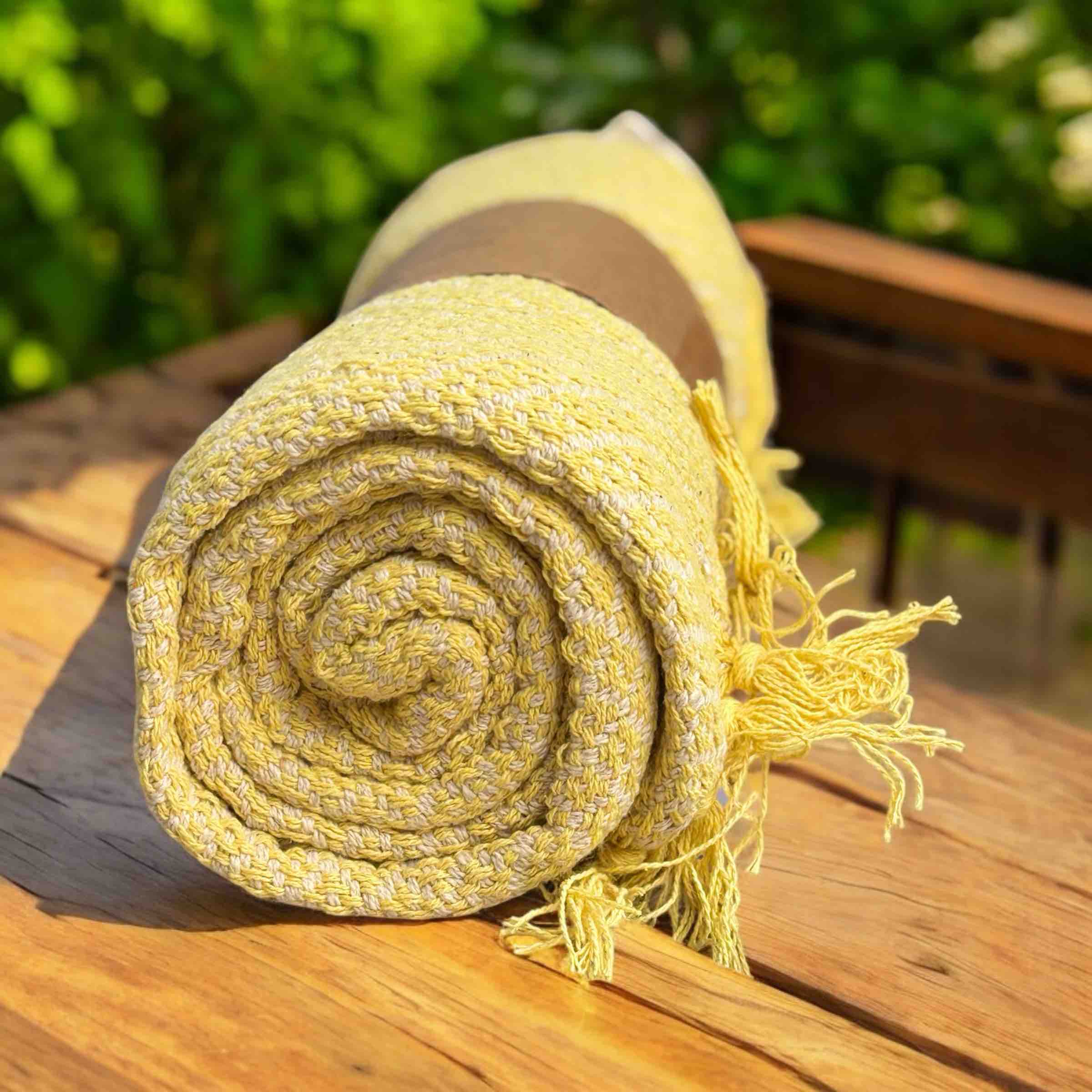 Outdoor Cotton Patio Throw – 150 x 125 cm Luxury Blanket