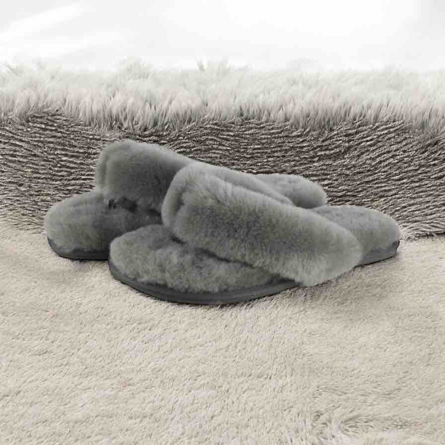 Maeve Womens Sheepskin Flip Flop