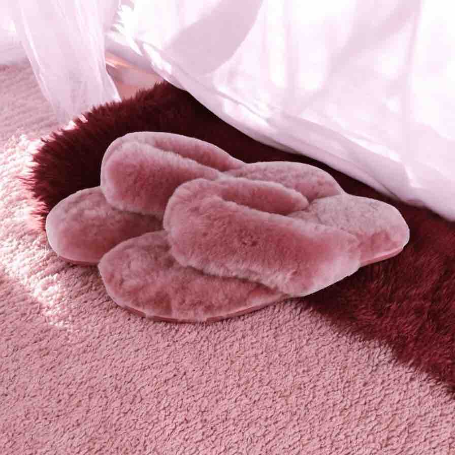 Maeve Womens Sheepskin Flip Flop