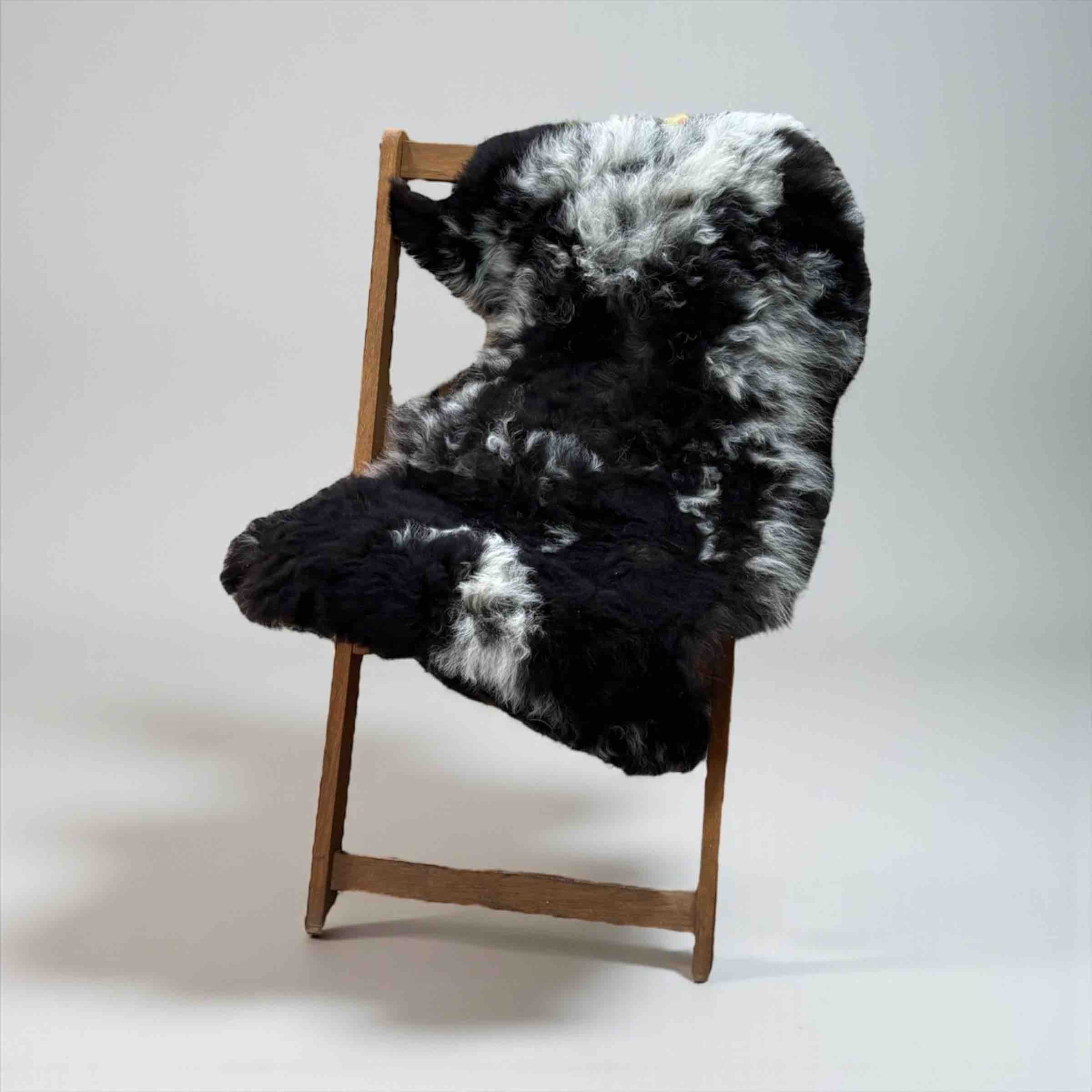 Small Jacob Sheep sheepskin rug