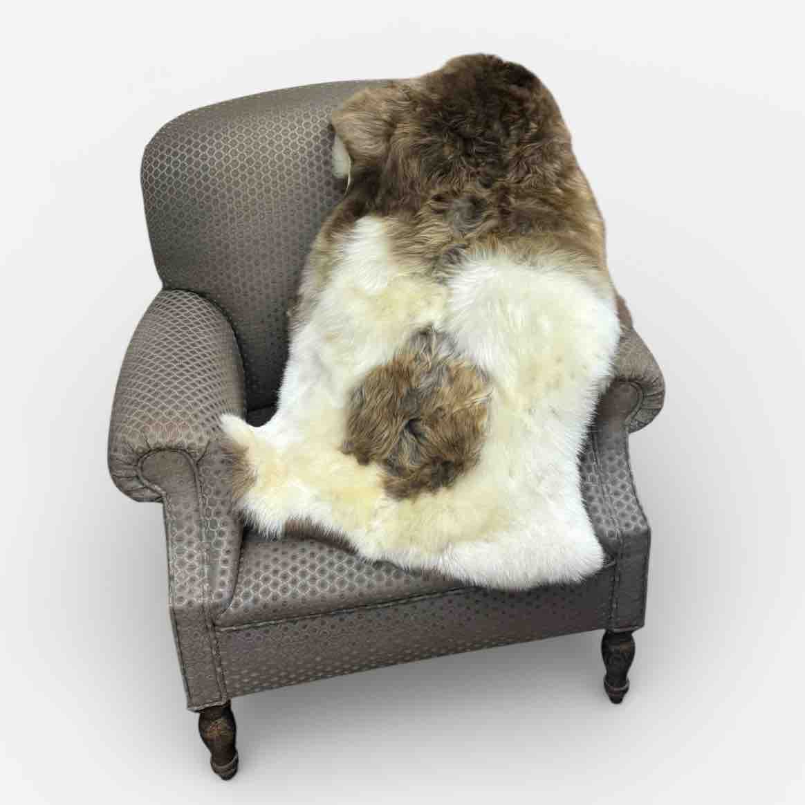 Jacob sheepskin rug