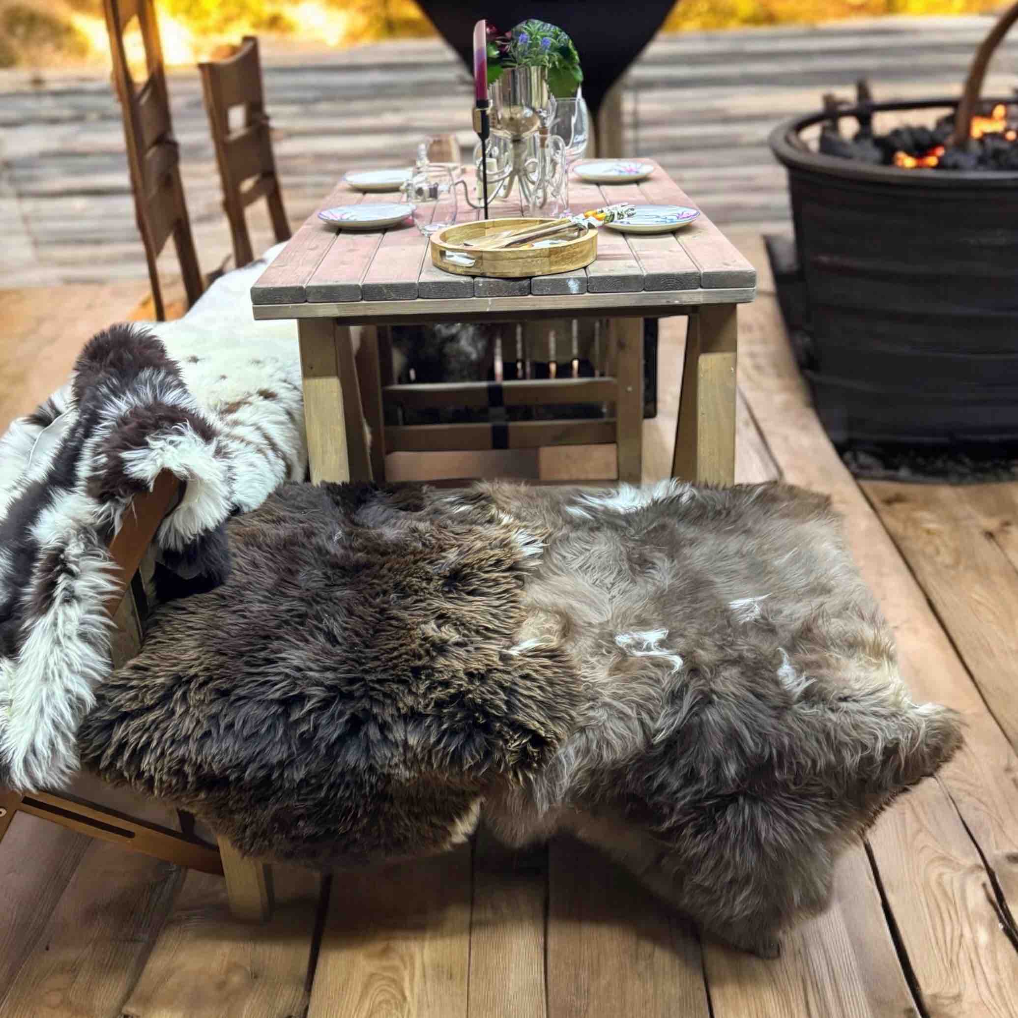 4 Jacob Sheepskin rug Patio Set