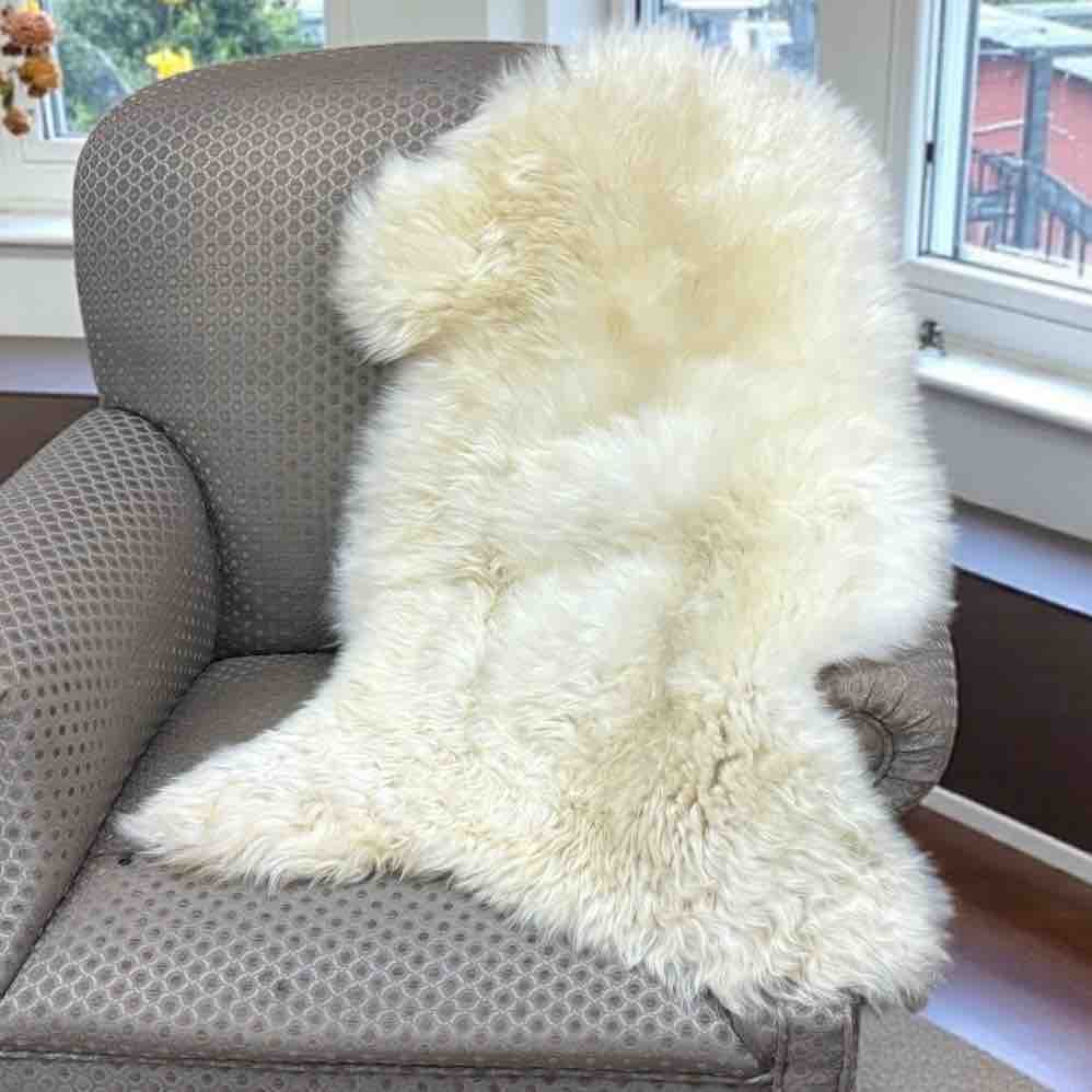 Genuine Hill Sheep Sheepskin Rug | 90/95cm