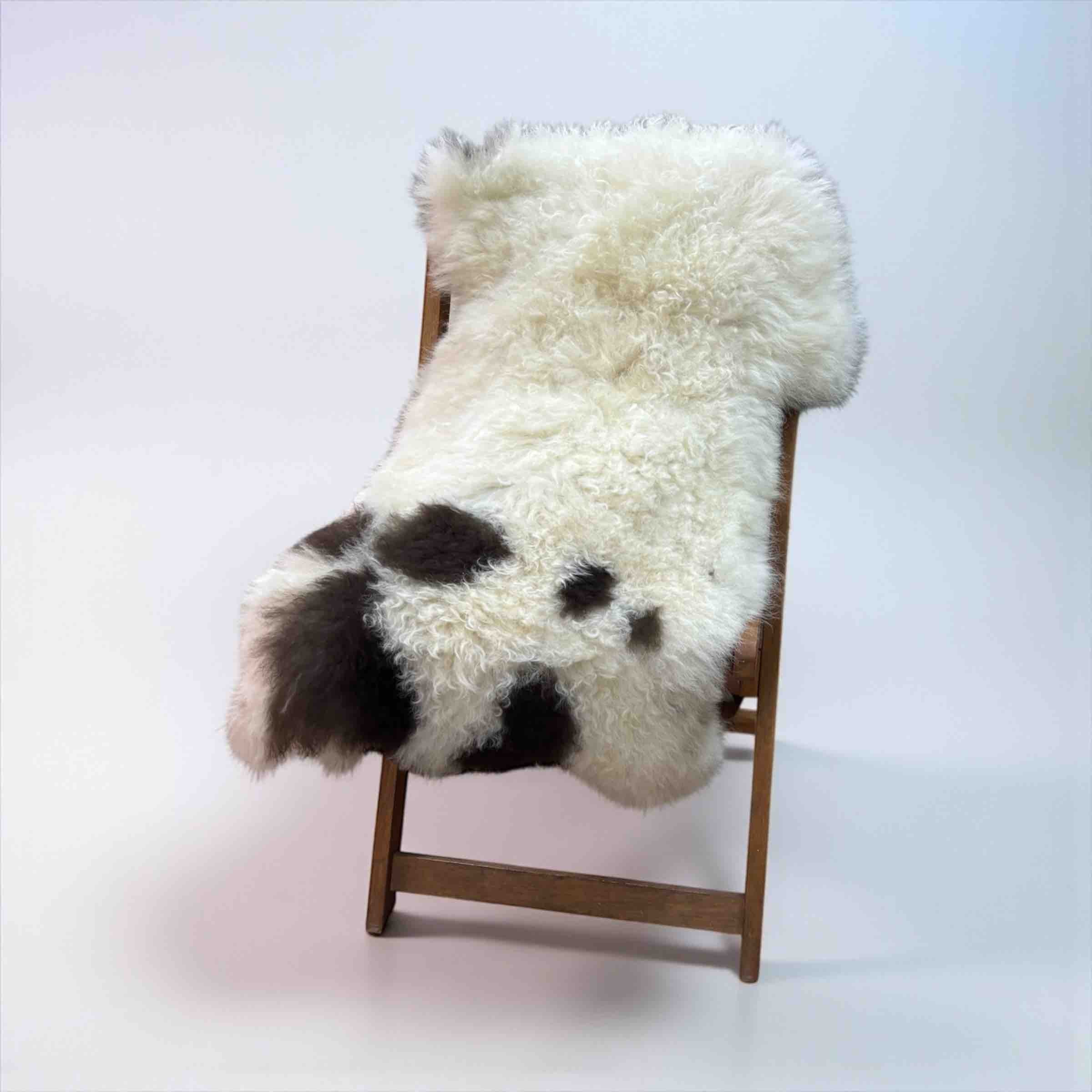Small Jacob Sheep sheepskin rug