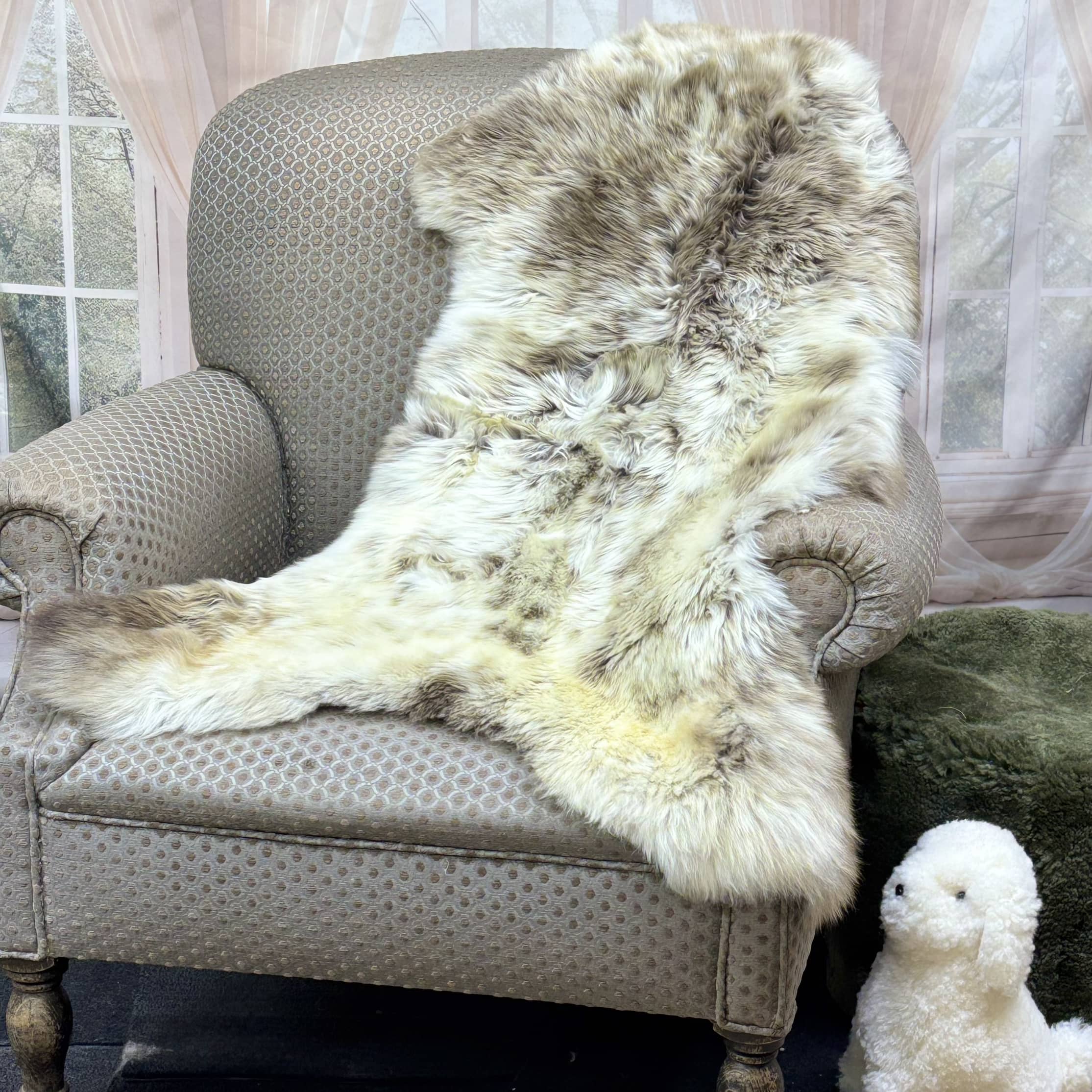 Jacob Sheepskin Rug Extra Large