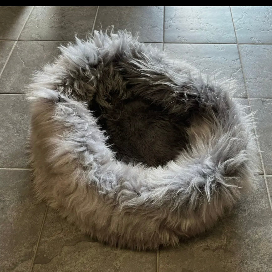 sheepskin dog or cat bed