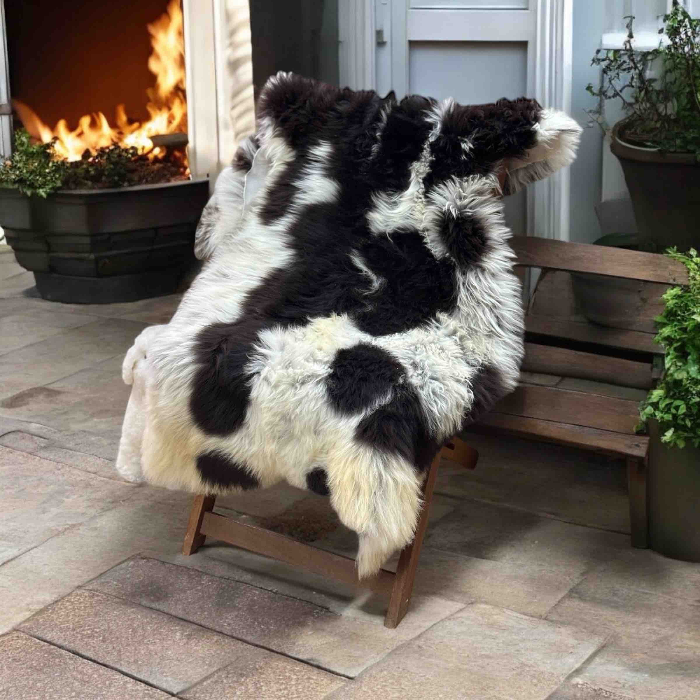 4 Jacob Sheepskin rug Patio Set